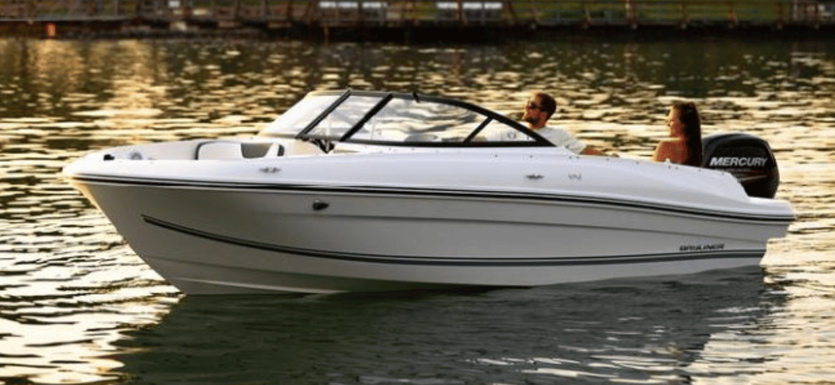 Luxury bow rider — photo 3