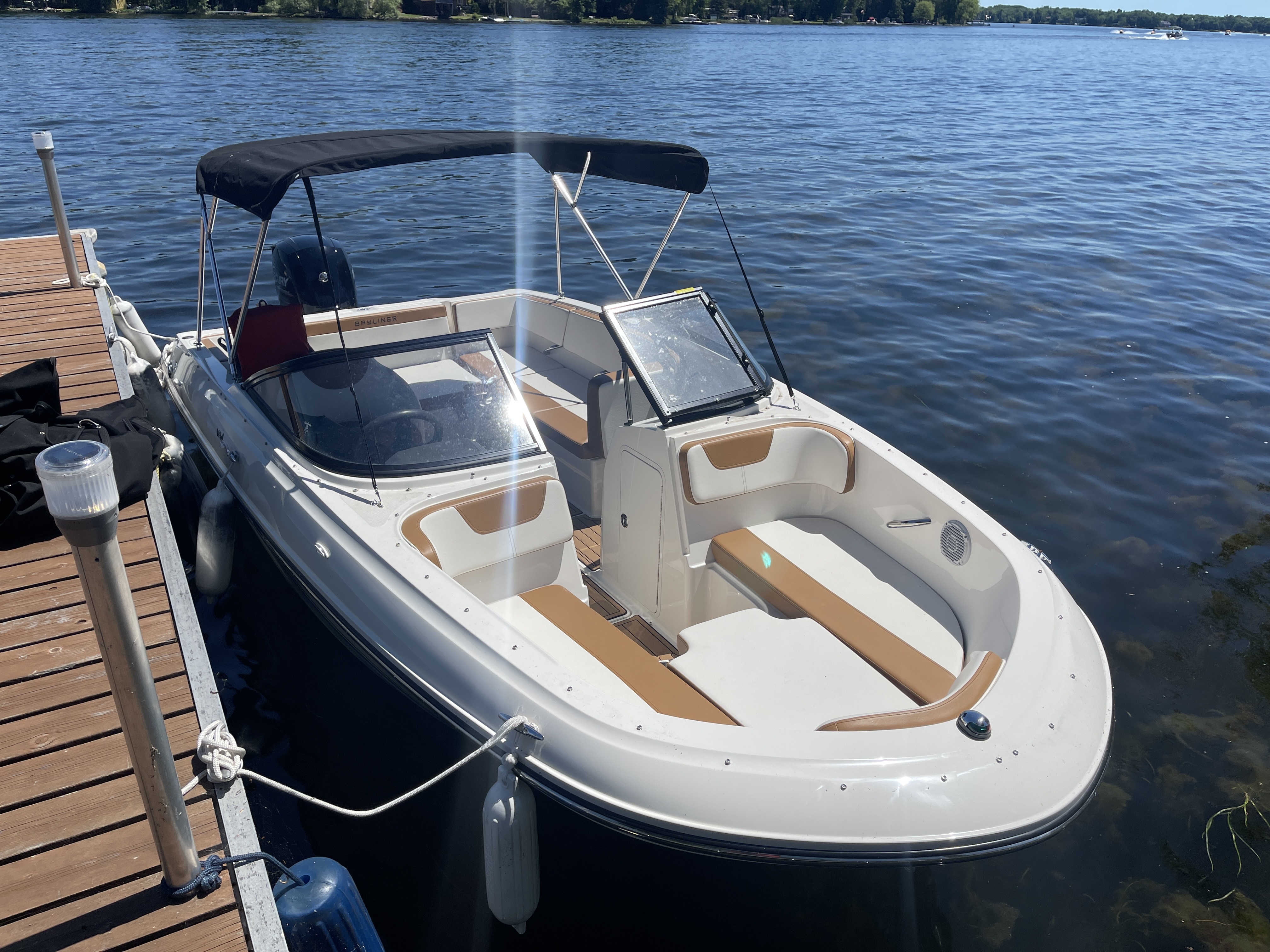 Luxury bow rider — photo 2